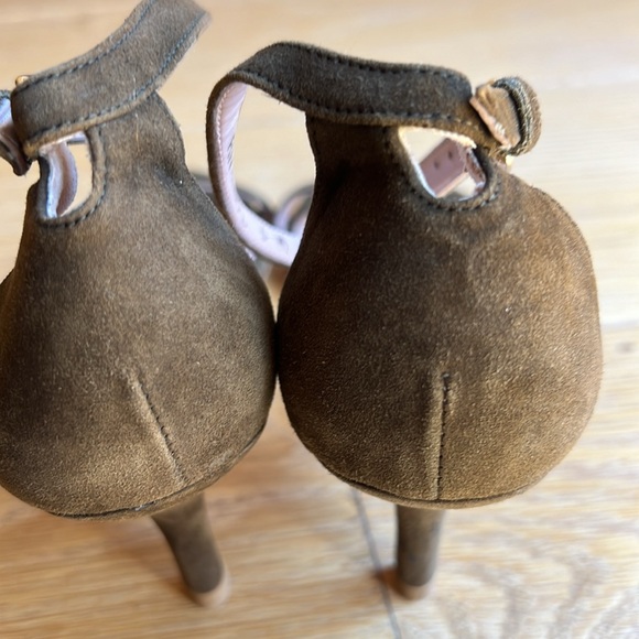 Stuart Weitzman Suede Sandal Size 6 - Picture 3 of 9